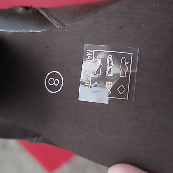 Brown Fashion Focus Booties NWT - Size 8 - Picture 7 of 8